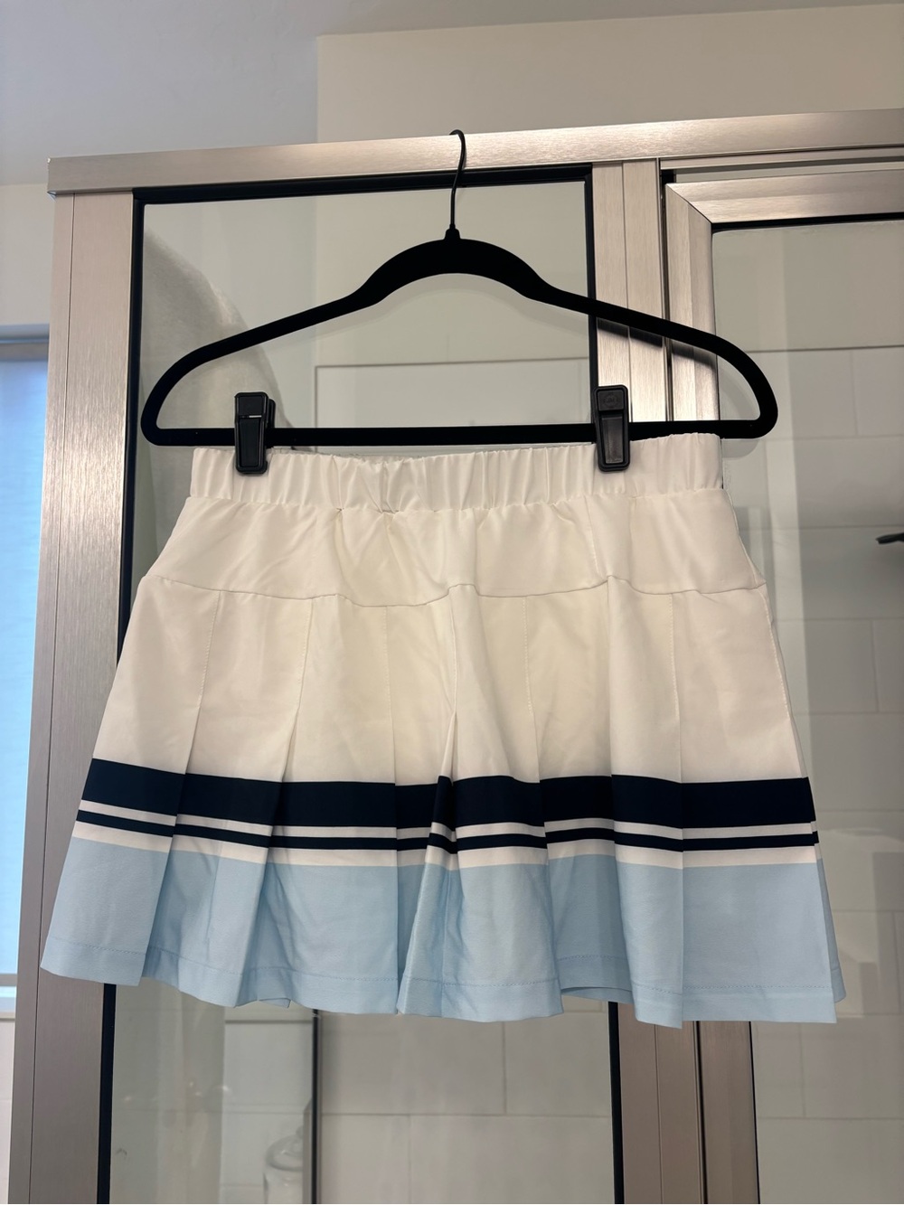 Mondetta White & Light Blue Pleated Mini Skirt with Navy Trim